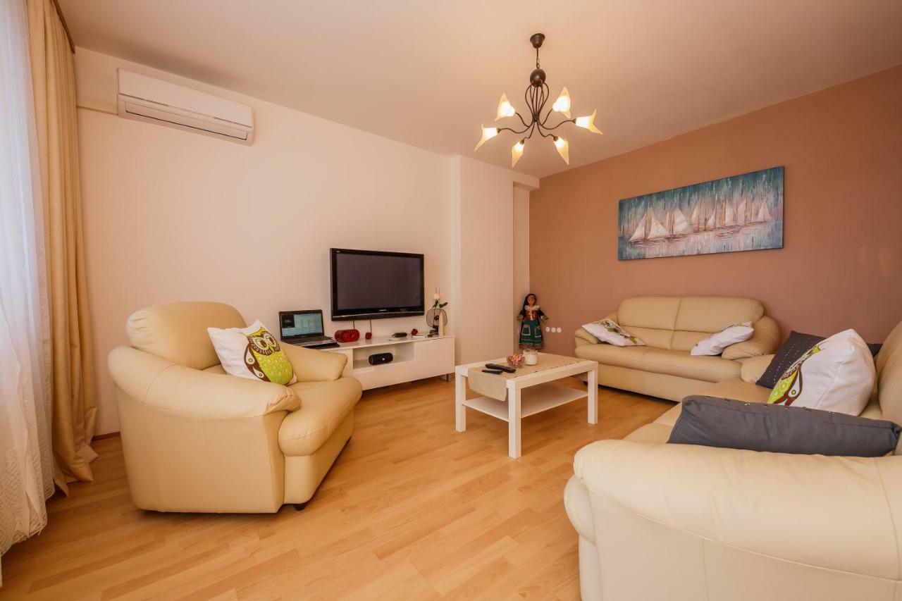 Apartman Lucija Kaštela Eksteriør billede
