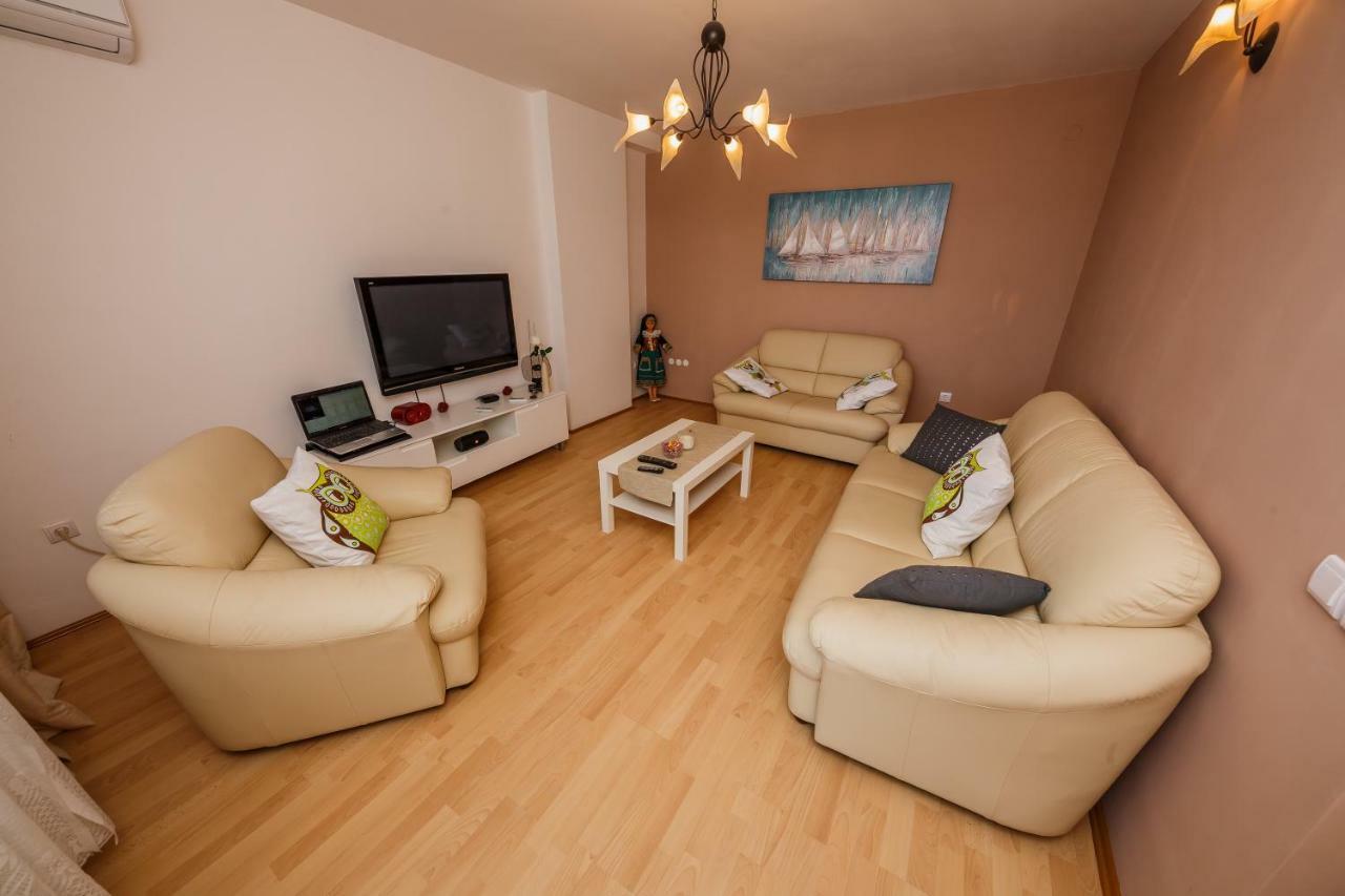 Apartman Lucija Kaštela Eksteriør billede