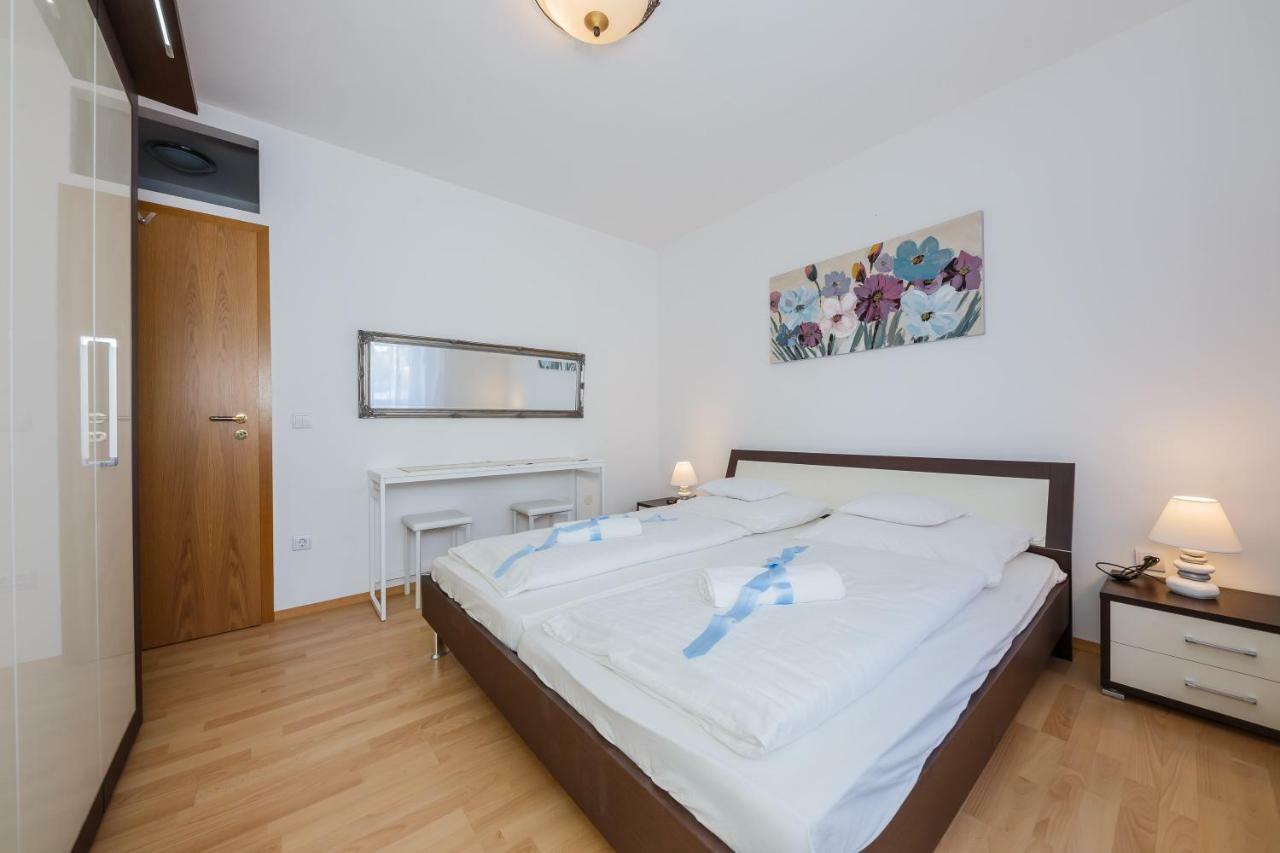 Apartman Lucija Kaštela Eksteriør billede